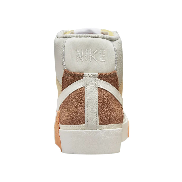 Nike Blazer Mid 77 Pro Club Light Bone Sesame
